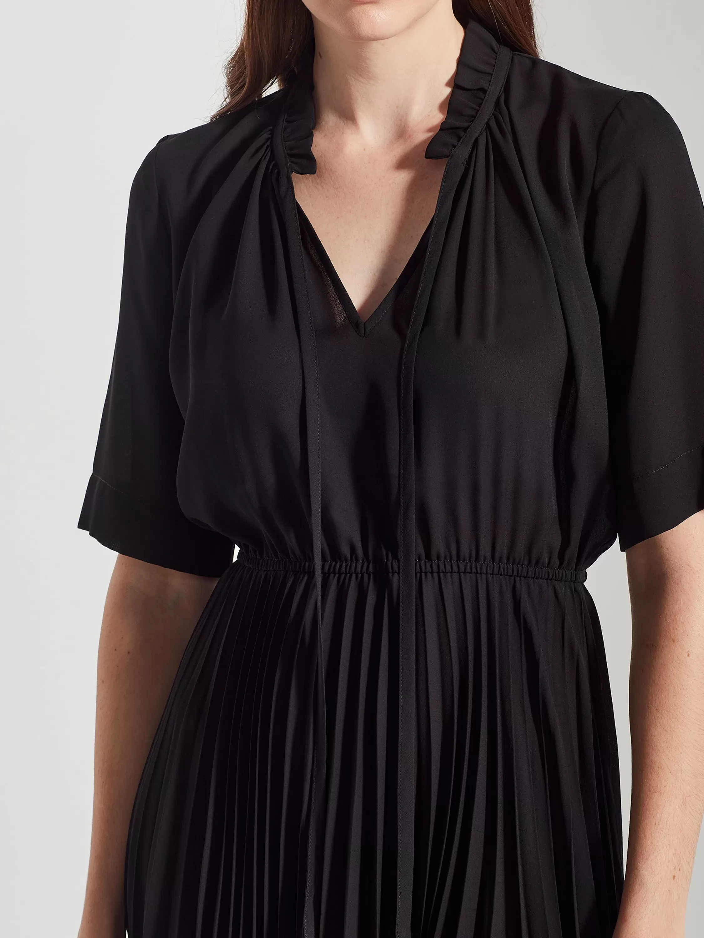 Dresses & Jumpsuits>Juliette Hogan Alegra Pleat Dress Matte Pleat Black