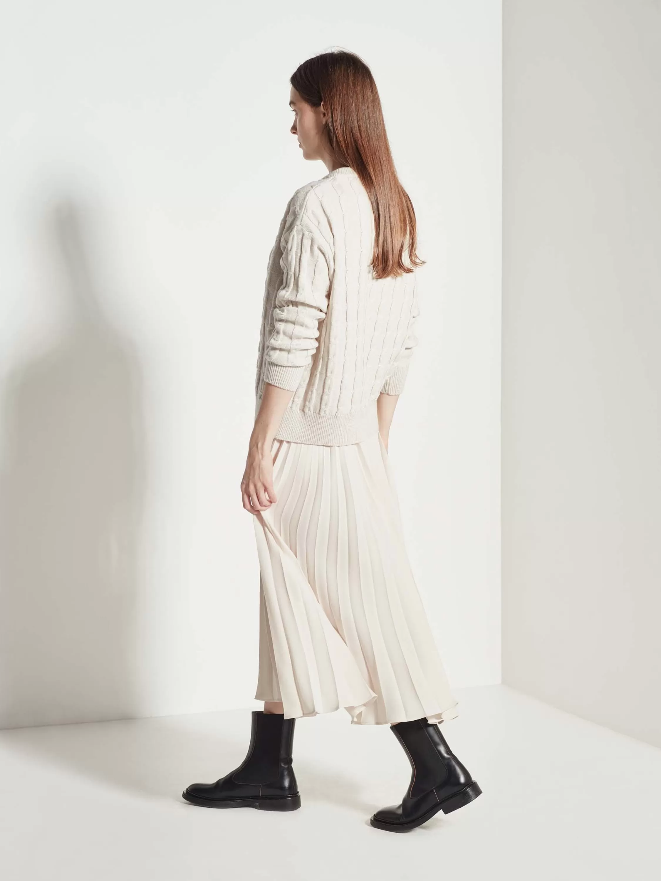 Knitwear>Juliette Hogan Cable Crew Merino Knit Chalk