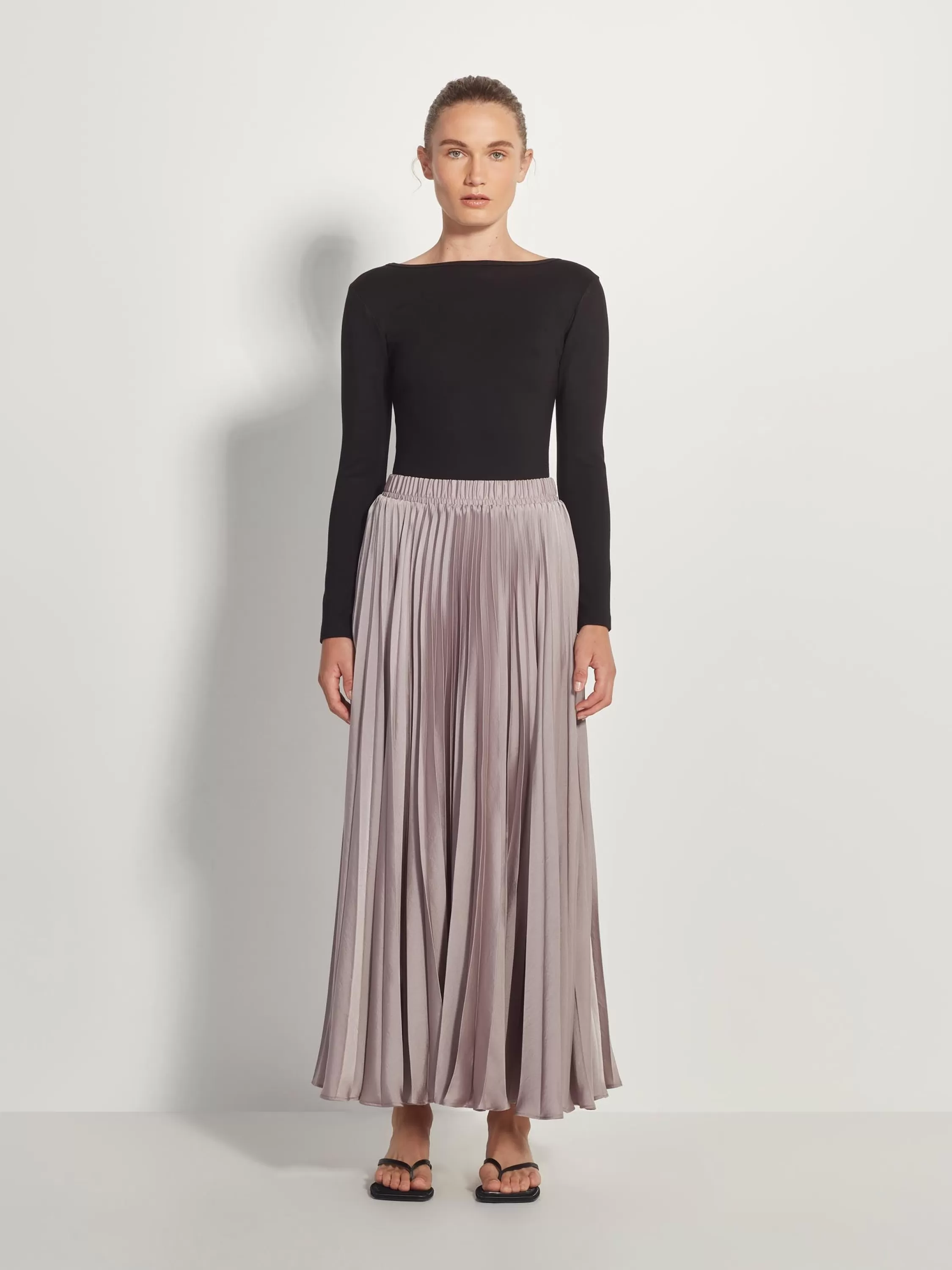 Skirts>Juliette Hogan Evelyn Pleat Skirt Satin Triacetate Lilac