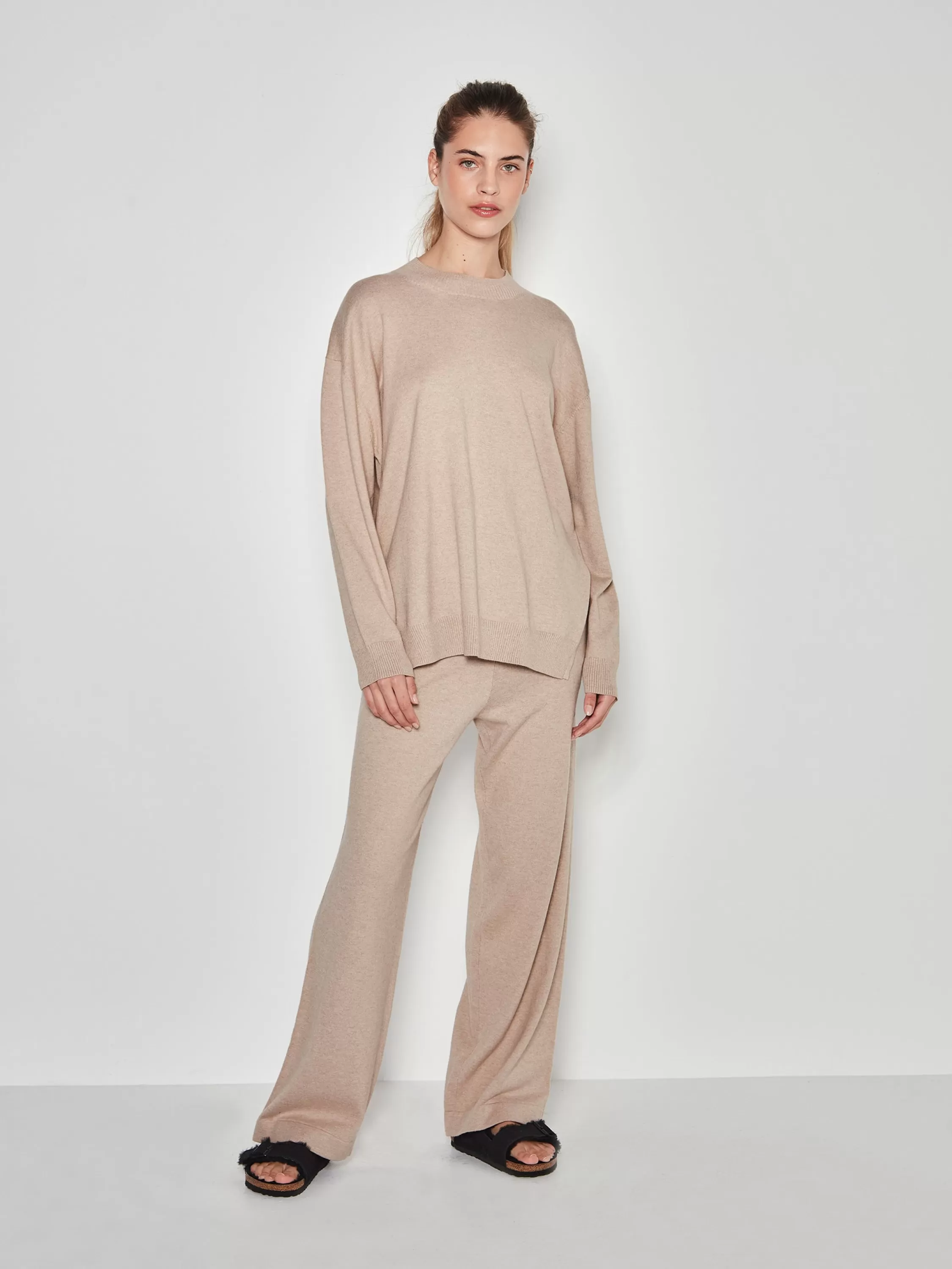 Tops & Tees>Juliette Hogan Jhl Crew Sweater Cotton Cashmere Biscuit Marle