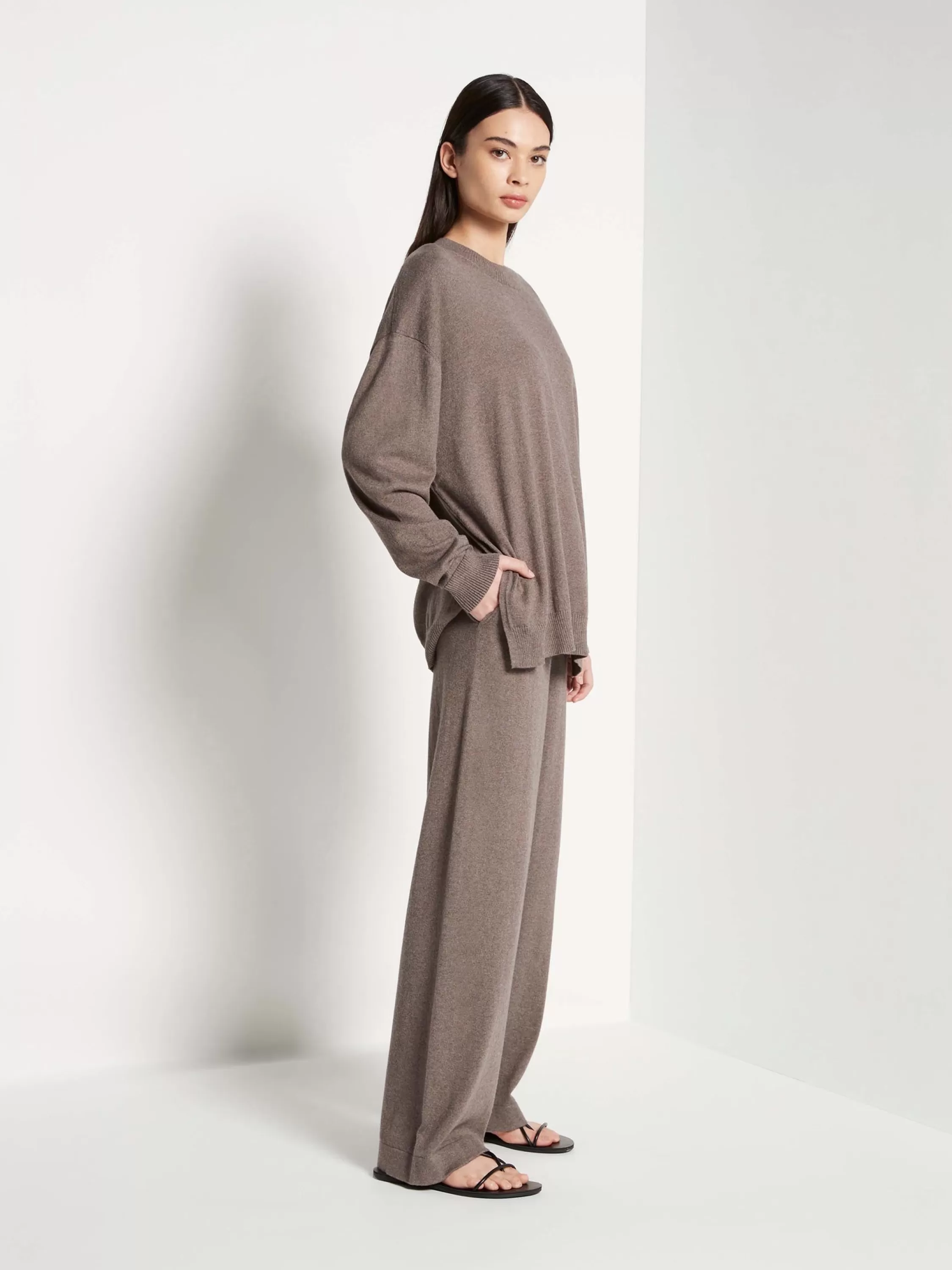 Knitwear>Juliette Hogan Jhl Crew Sweater Cotton Cashmere Walnut