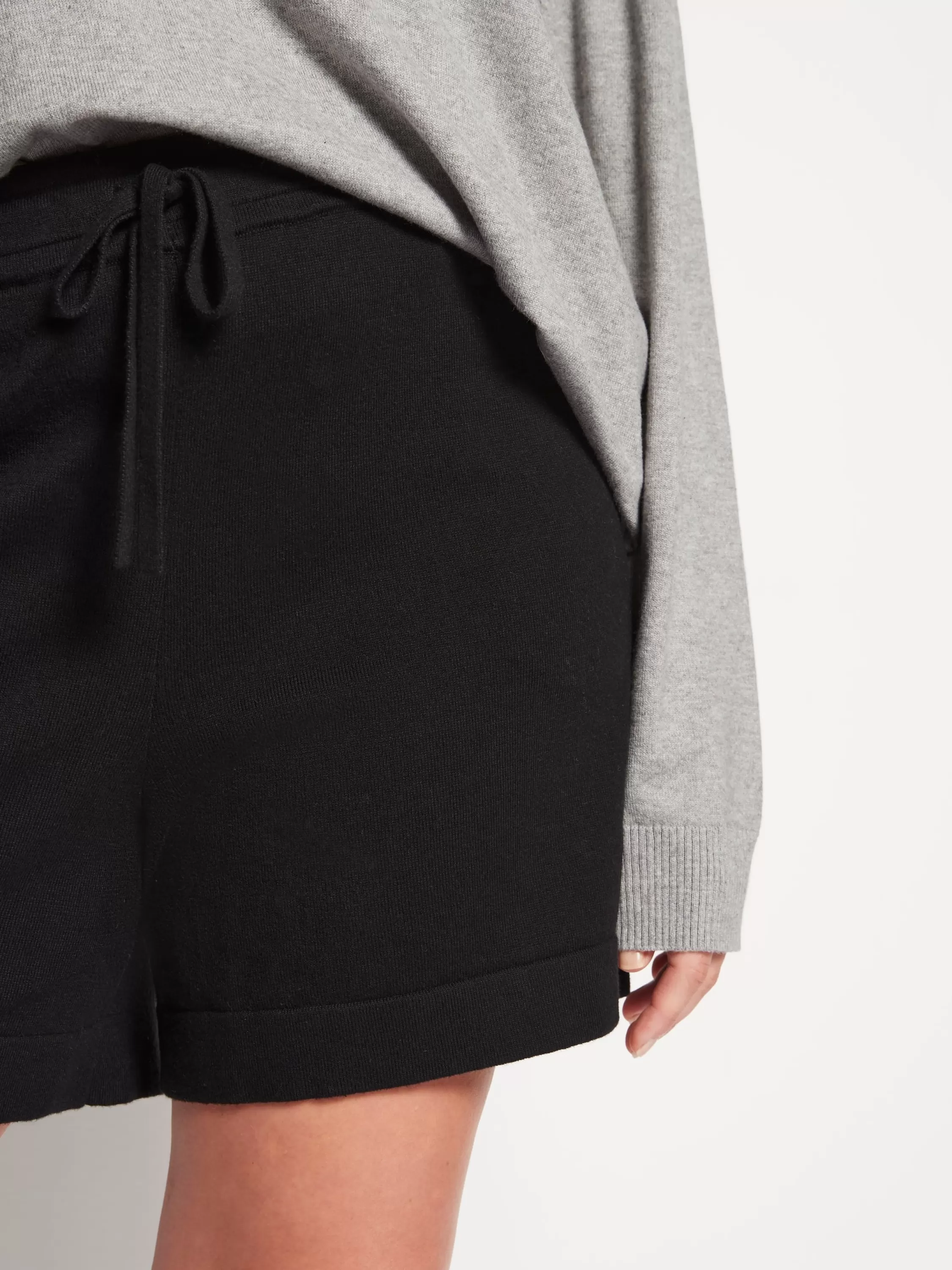 Knitwear>Juliette Hogan Jhl Long Short Cotton Cashmere Black