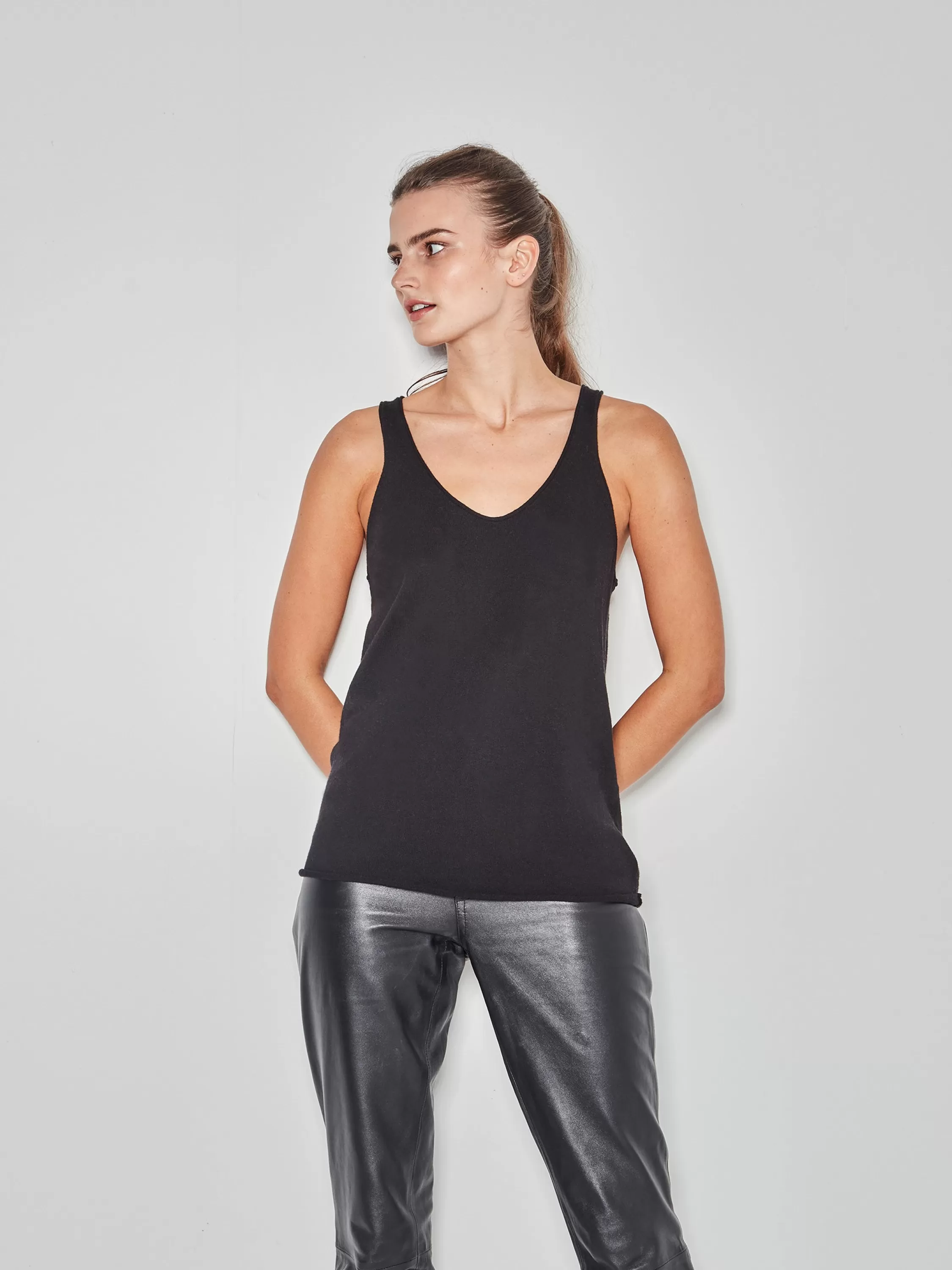 Knitwear>Juliette Hogan Jhl Tank Fine Cotton Cashmere Black