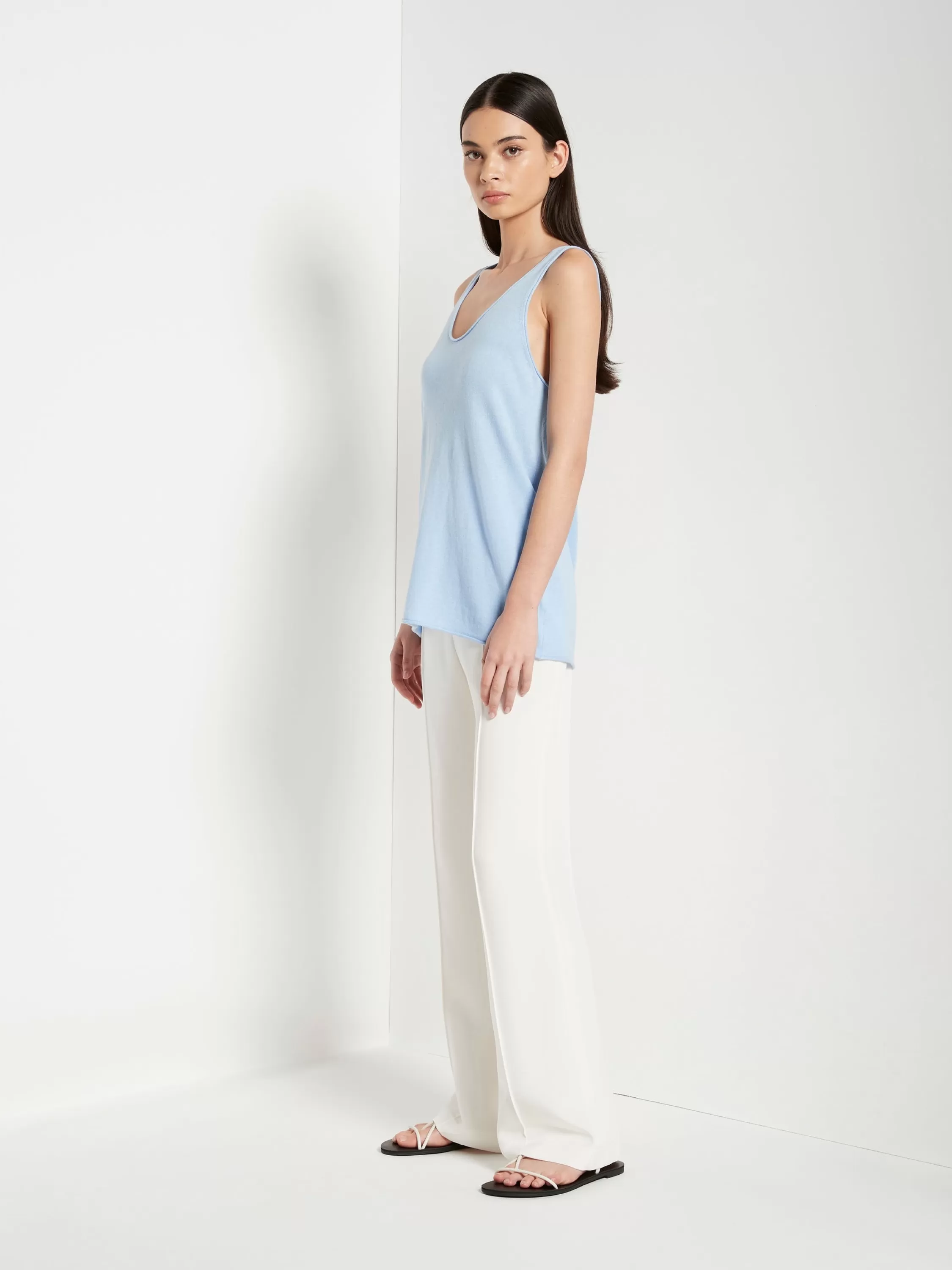 Knitwear>Juliette Hogan Jhl Tank Fine Cotton Cashmere Cornflower Blue