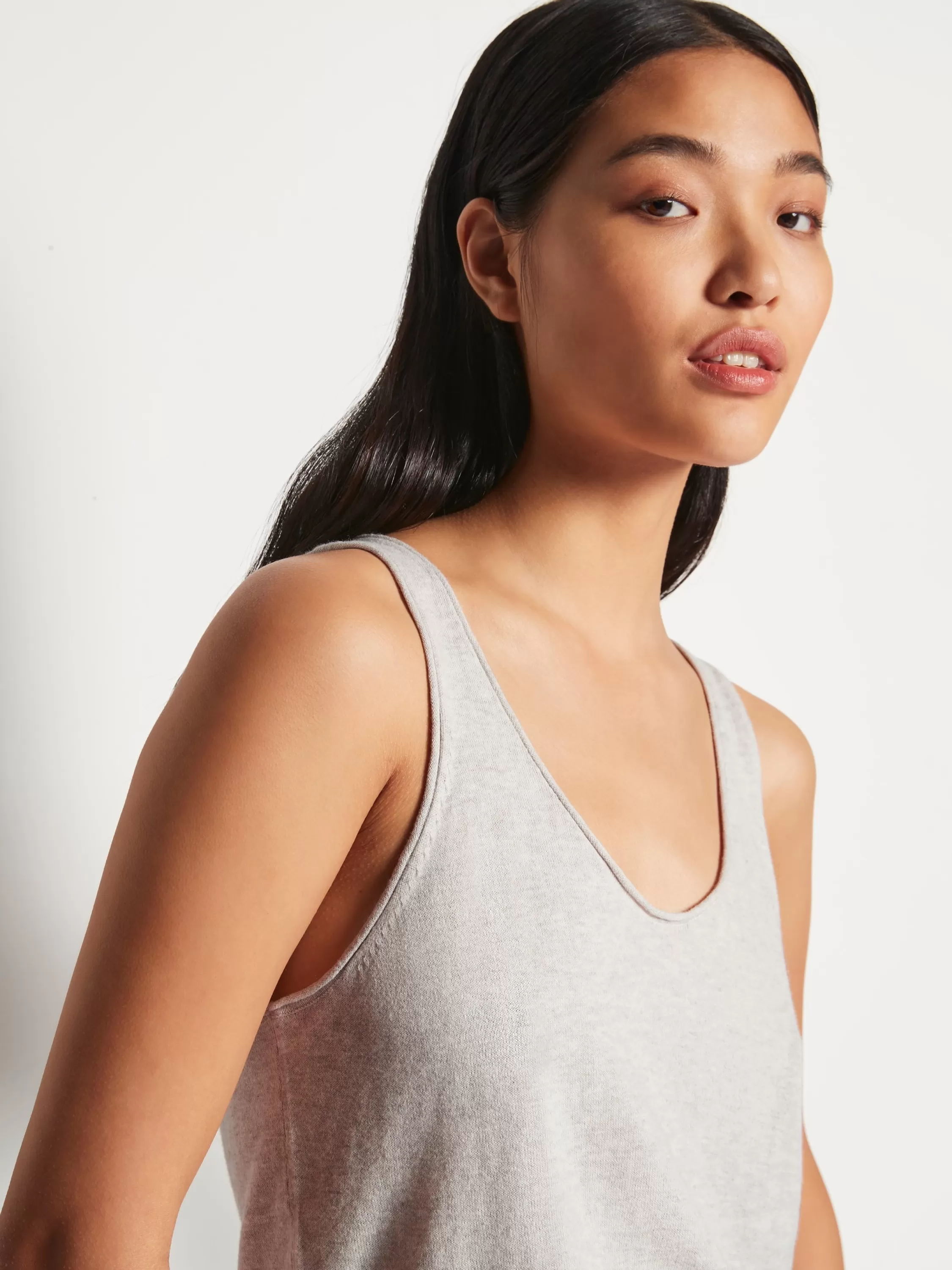 Tops & Tees>Juliette Hogan Jhl Tank Fine Cotton Cashmere Soft Grey Marle